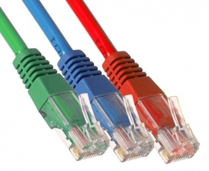 1.0m - UTP Cat.5e Patch Cord (Green, Blue, Red) ― Beloteks Latvia SIA